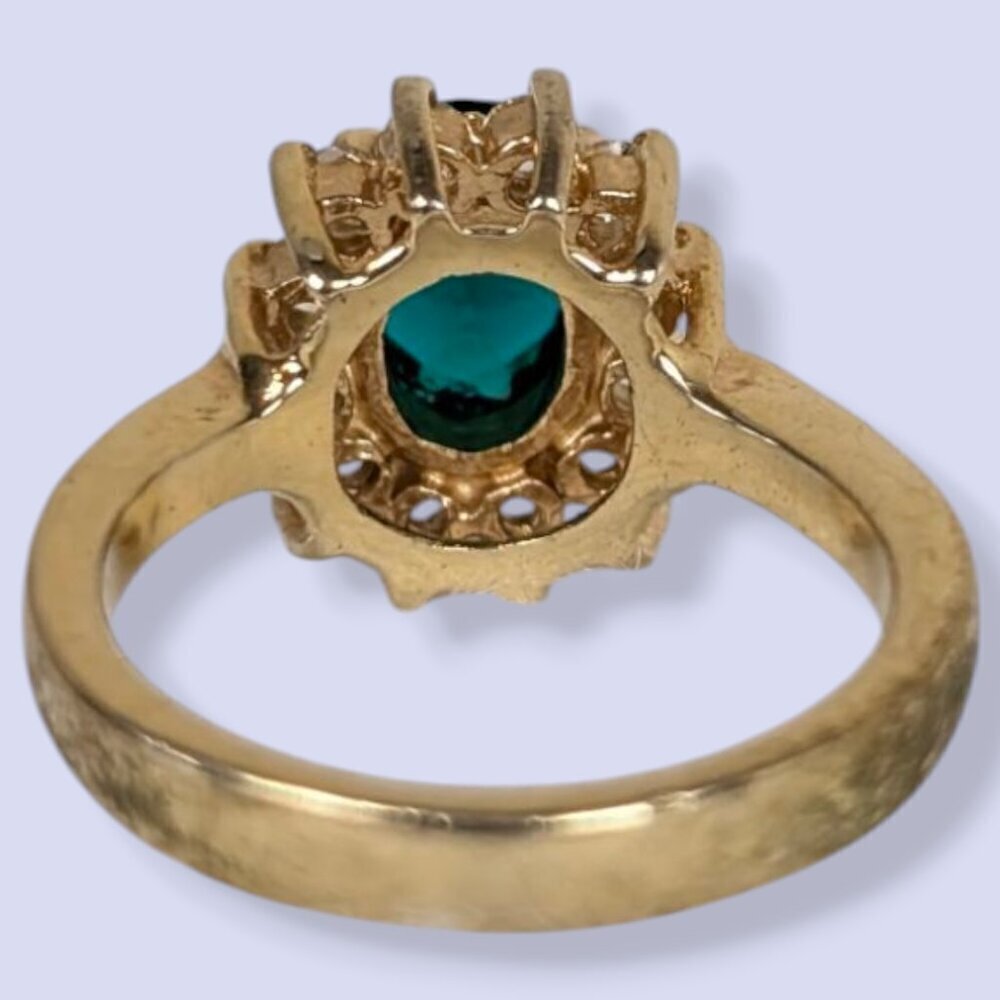 Vintage Glass Stone Costume Ring - Picture 5 of 9